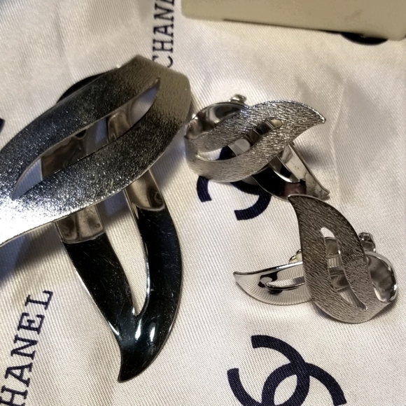 VINTAGE sarah coventry mint brooch earrings set - Picture 3 of 7